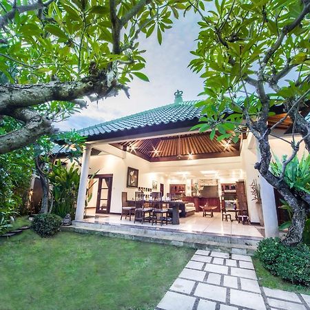 Villa Frangipani Sanur  Luaran gambar